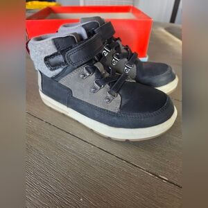 Cat&Jack Kids Black and Gray High-Top Shoes